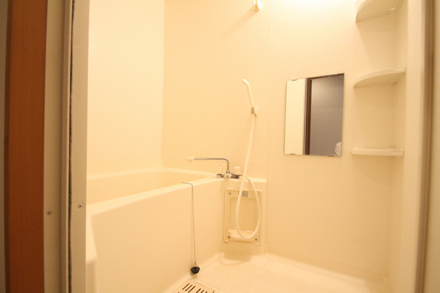 バス・シャワールーム　※別室の参考写真です