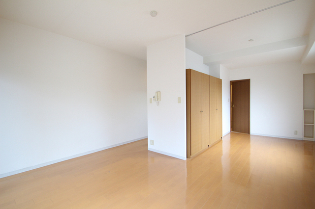 居室・リビング　※別室の参考写真です