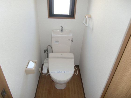 トイレ　※別部屋の写真です