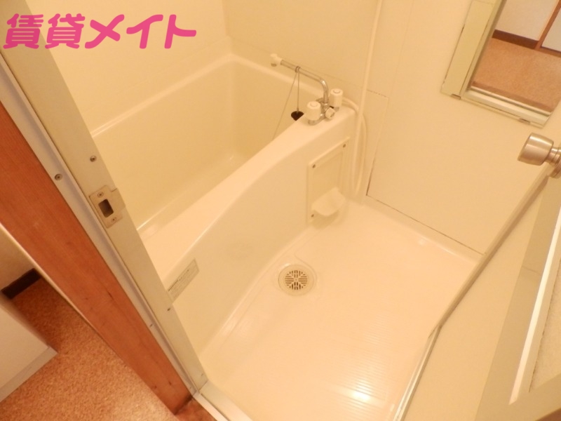 バス・シャワールーム　別部屋参考写真です