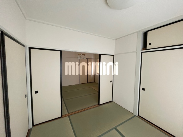 その他共有部分　駐輪場もあるので自転車で移動することも可能です！