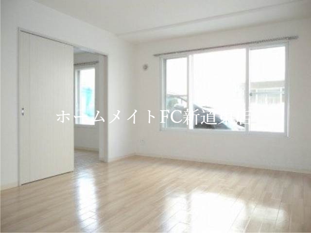 居室・リビング　リビング