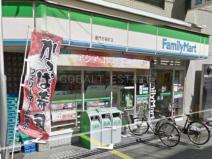 コンビニ　ファミリーマート 黒門市場前店（コンビニ）まで164m