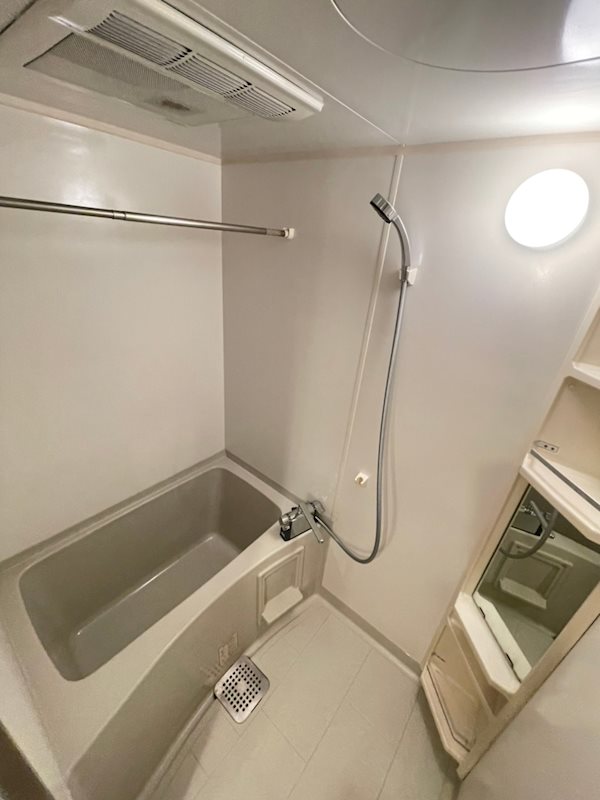 バス・シャワールーム　日々の疲れを癒すお風呂付です