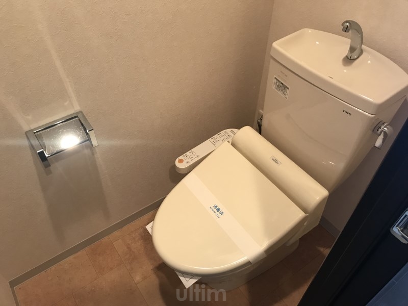 トイレ　※別のお部屋のお写真です。御参考までに。
