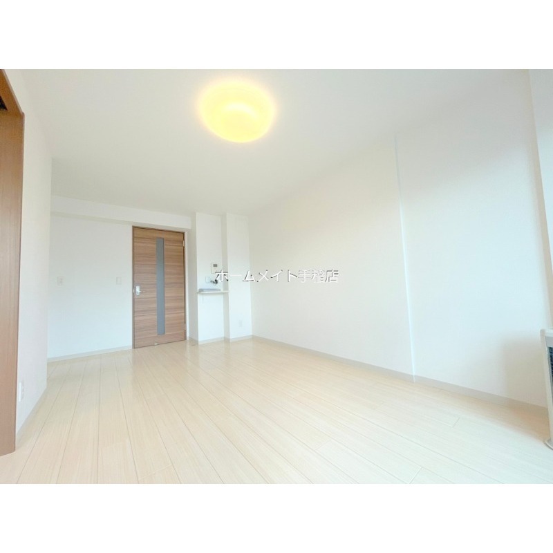 居室・リビング　明るく広々リビングスペース♪