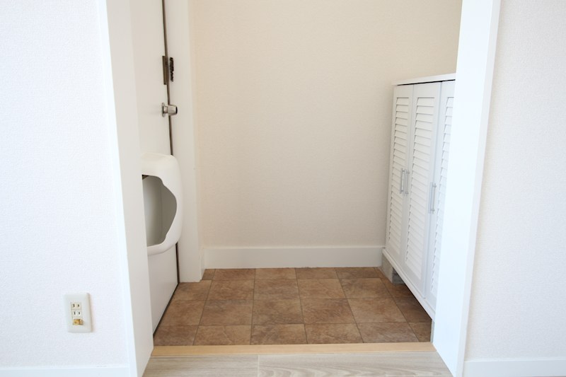 玄関　シューズボックス有