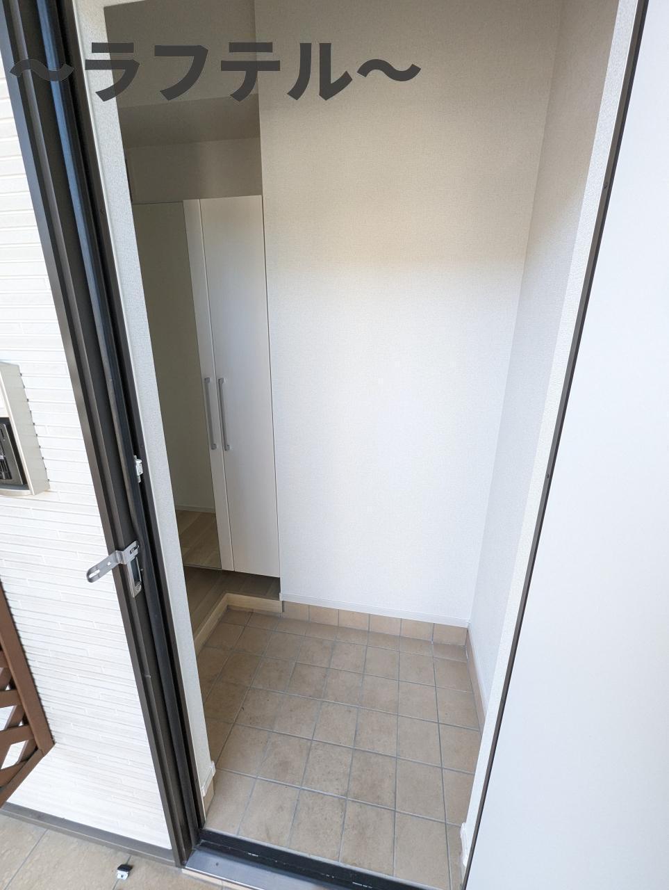 玄関　別部屋イメージ写真