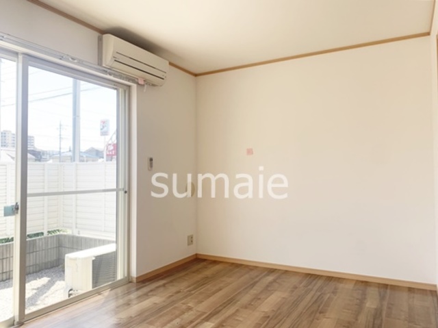 居室・リビング　陽当たり良好！