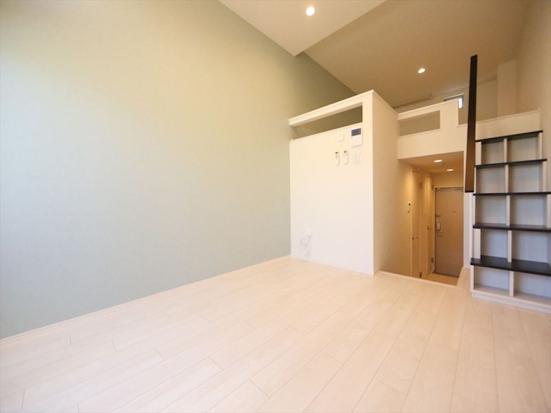 居室・リビング　洋室6帖　階段式ロフト6帖（寝室にも使えます）　同仕様写真