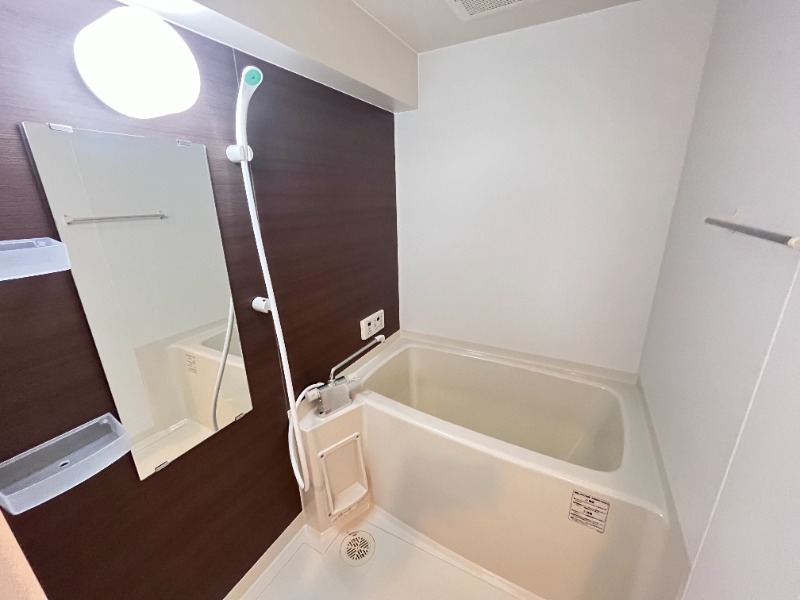 バス・シャワールーム　同物件別部屋イメージ