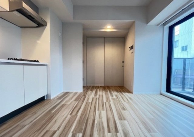 居室・リビング　☆明るい居間☆