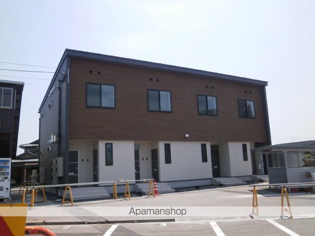 ＪＲ高山本線 婦中鵜坂駅 徒歩16分 築13年