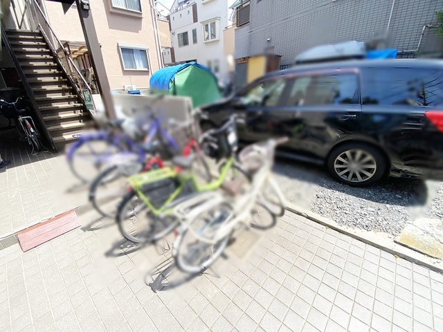 その他共有部分　駐輪スペースです☆