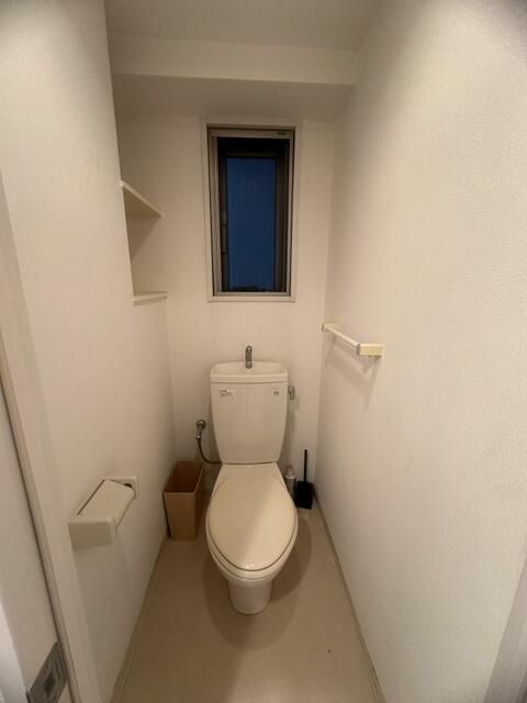 トイレ　※別部屋の参考写真です。