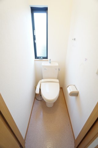 トイレ　※同物件・同タイプの写真です。