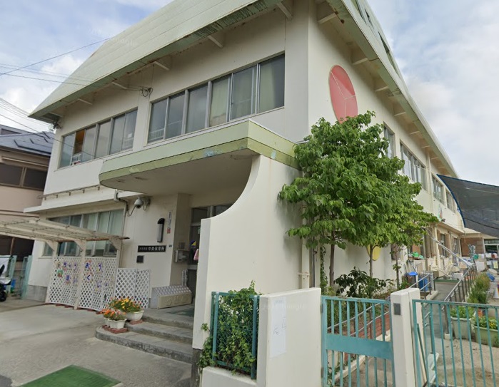 幼稚園・保育園　伊丹市立中央保育所（幼稚園・保育園）まで328m
