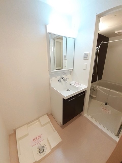 洗面設備　独立洗面台です。