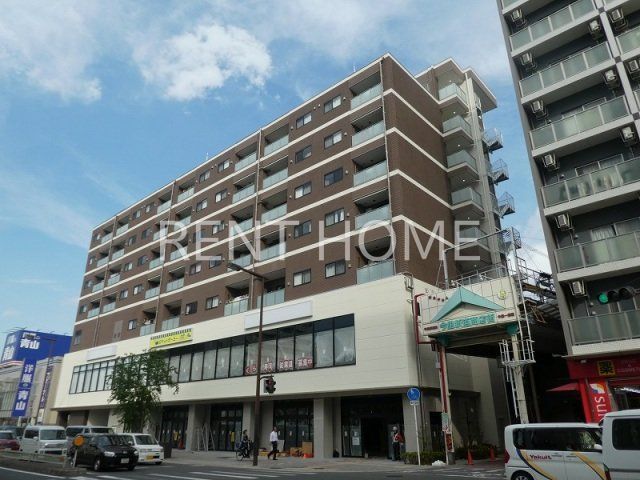 建物外観　2018年築の商業複合賃貸マンション