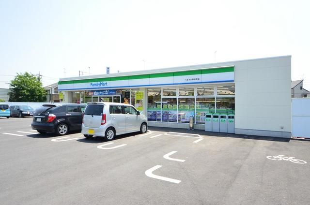 コンビニ　ファミリーマート八王子大楽寺町店（コンビニ）まで588m