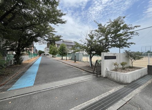 中学校　総社市立総社東中学校（中学校）まで1223m
