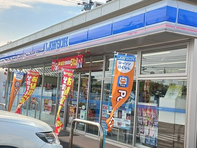 コンビニ　ローソン一宮森本三丁目店（コンビニ）まで378m