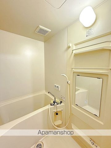 ＪＲ東海道本線 藤枝駅 バス乗車時間：15分 最寄りバス停で下車 徒歩5分 2階建 築30年の風呂写真