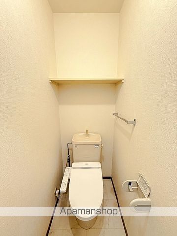 ＪＲ東海道本線 藤枝駅 バス乗車時間：15分 最寄りバス停で下車 徒歩5分 2階建 築30年のトイレ写真