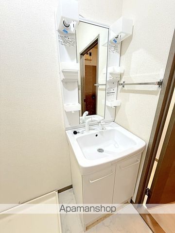 ＪＲ東海道本線 藤枝駅 バス乗車時間：15分 最寄りバス停で下車 徒歩5分 2階建 築30年の内装写真