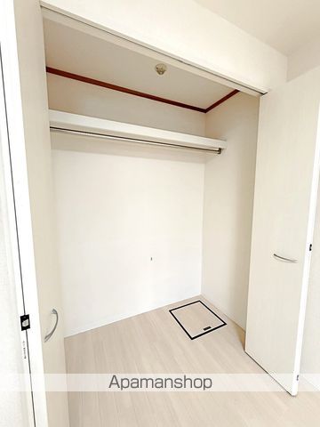 ＪＲ東海道本線 藤枝駅 バス乗車時間：15分 最寄りバス停で下車 徒歩5分 2階建 築30年の内装写真