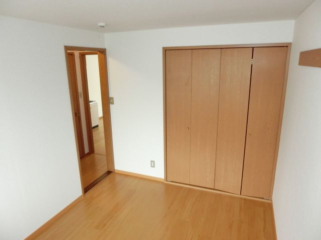 その他部屋・スペース　6帖の寝室
