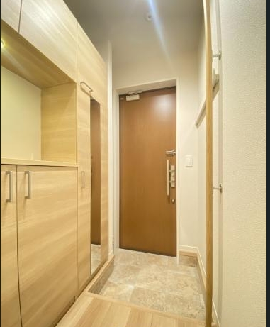 S-room曰佐 東館の玄関写真