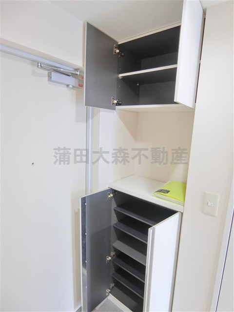 その他設備　玄関収納