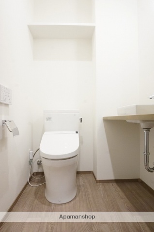 エンブレム持田のトイレ写真