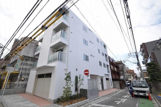 建物外観　現況優先