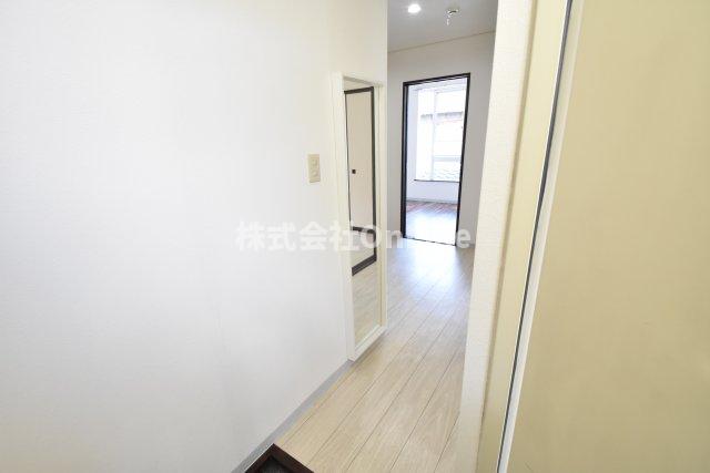 近鉄奈良線 河内花園駅 徒歩17分 2階建 築35年の玄関写真