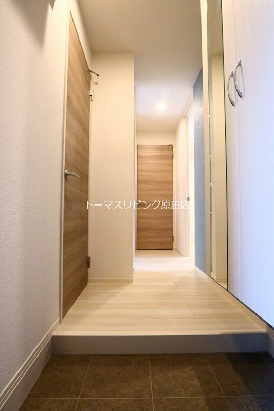 玄関　103号室写真