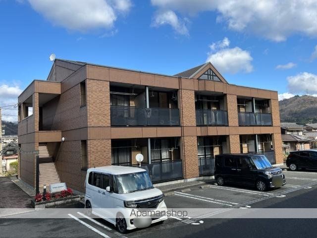 水島臨海鉄道 水島駅 バス乗車時間：10分 最寄りバス停で下車 徒歩4分 築19年