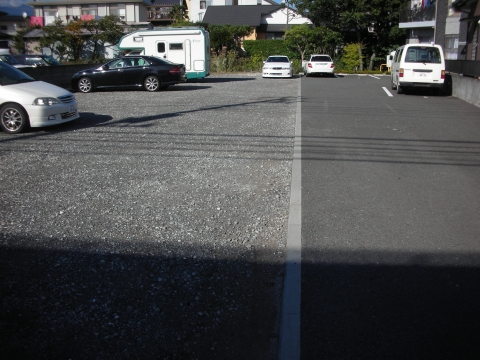 駐車場　駐車場