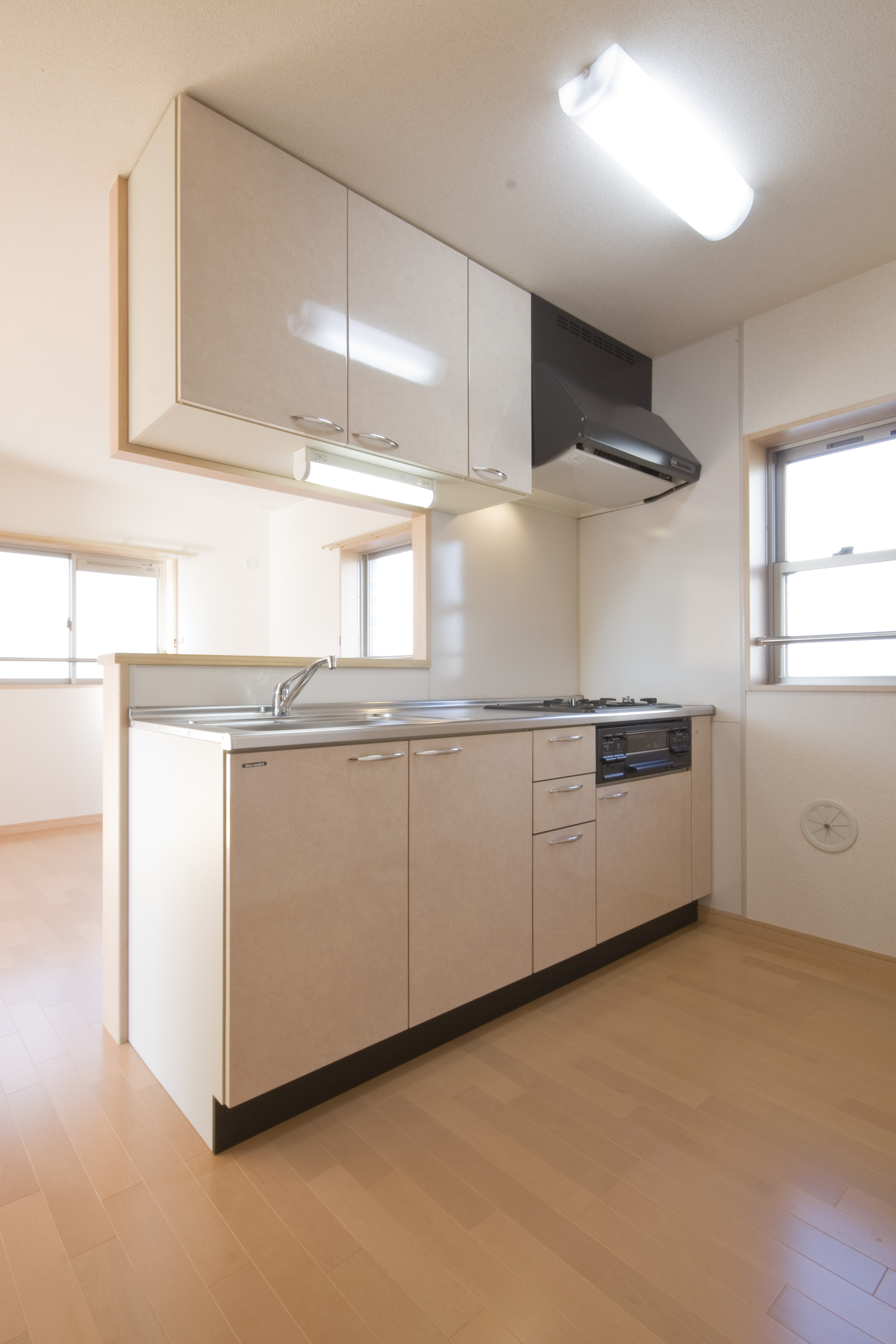 キッチン　対面式システムキッチン