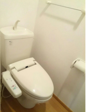 トイレ　温水暖房機能付きトイレ