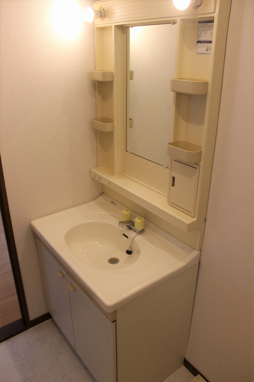 洗面設備　洗面化粧台