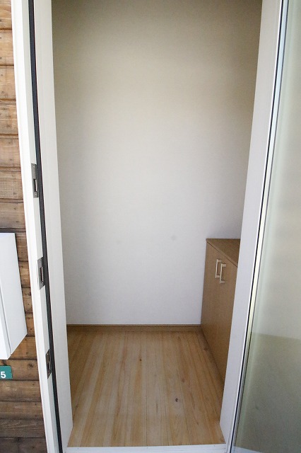 玄関　別の部屋の写真です