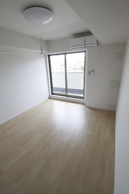 居室・リビング　別の部屋の写真です