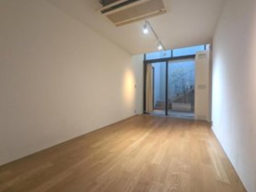 居室・リビング　内観1