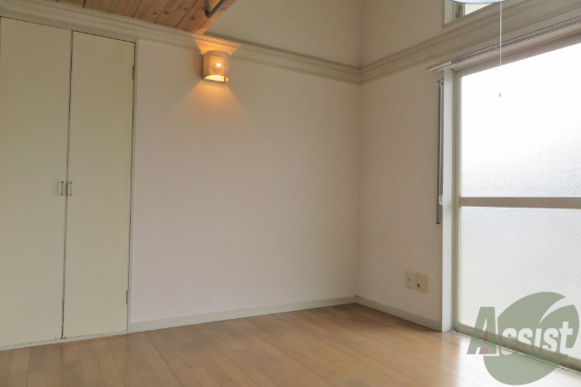 居室・リビング　広い室内で、開放感たっぷりですね。