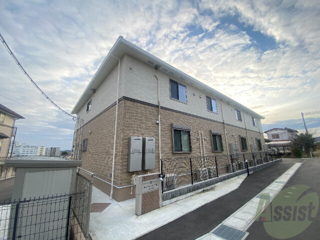 建物外観　仙台市泉区七北田駕籠沢沢「サンフィールド泉」