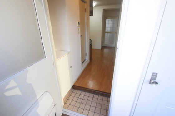 玄関　※別部屋の写真です