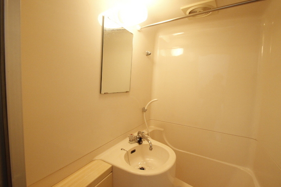 洗面設備　※別部屋の写真です