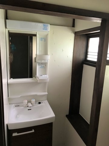 洗面設備　独立洗面台